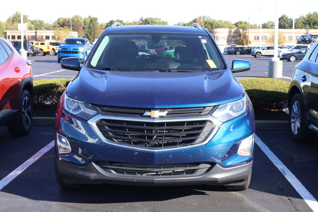 Used 2019 Chevrolet Equinox LT w/ Sun & Navigation Package FWD image 2