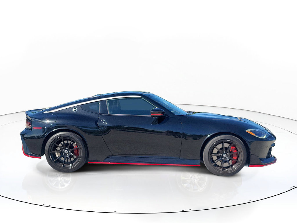 Certified 2024 Nissan Z Performance w/ Floor Mat Package RWD image 7