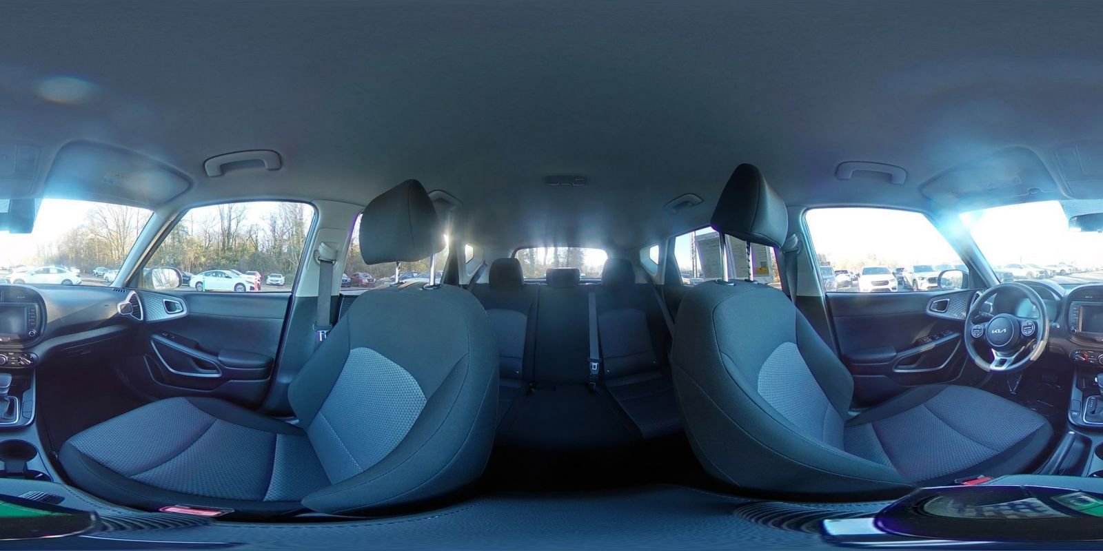 Used 2025 Kia Soul LX w/ LX Technology Package image 40