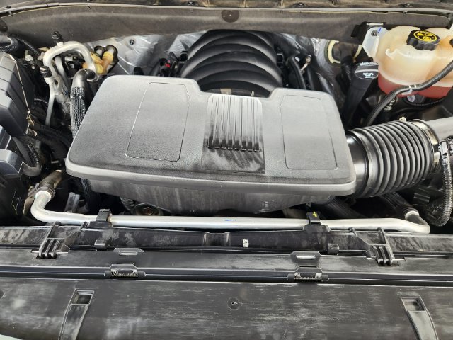 Used 2023 Chevrolet Suburban Premier AWD/4WD image 30