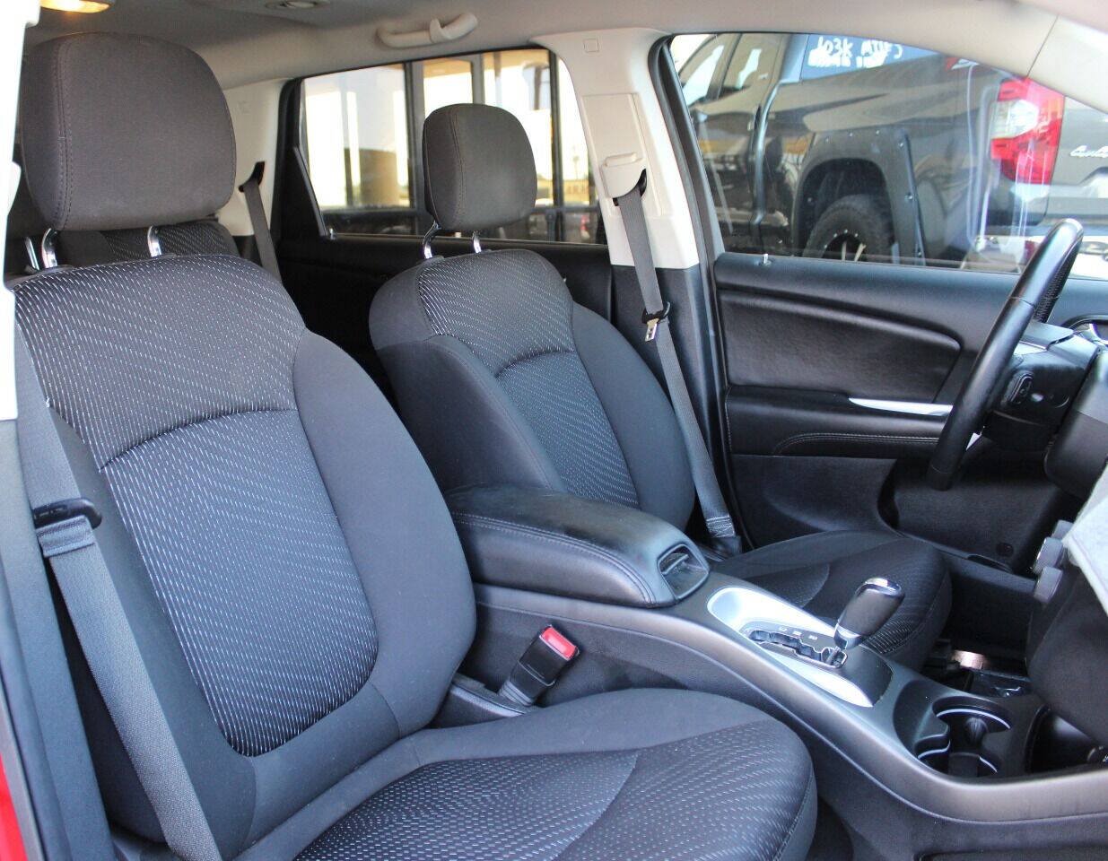 Used 2018 Dodge Journey SE w/ Popular Equipment Group FWD image 10