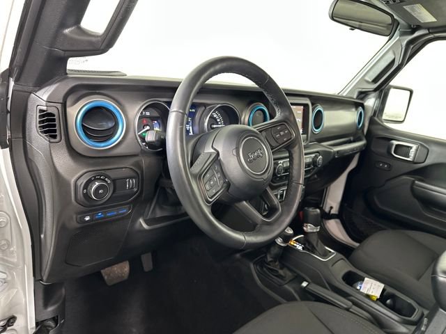 Used 2023 Jeep Wrangler Unlimited w/ Cold Weather Group image 13