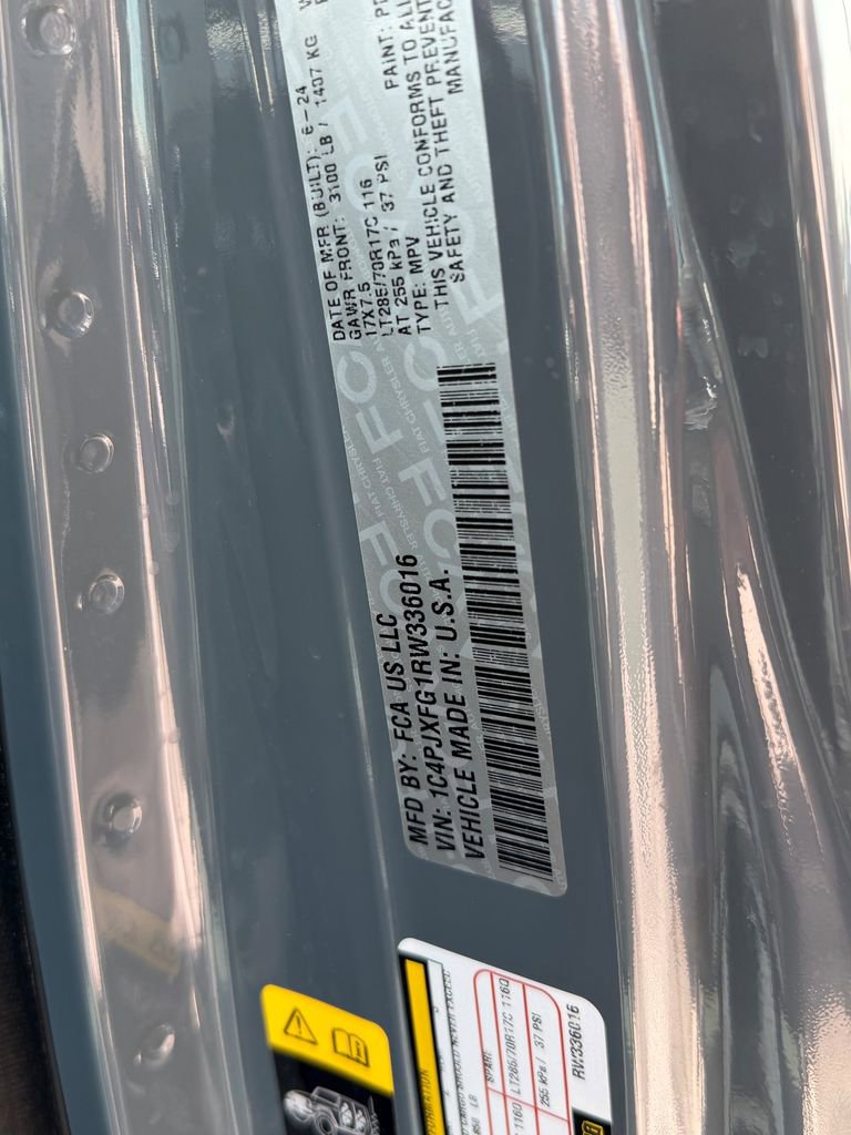 Used 2024 Jeep Wrangler Unlimited Rubicon image 35