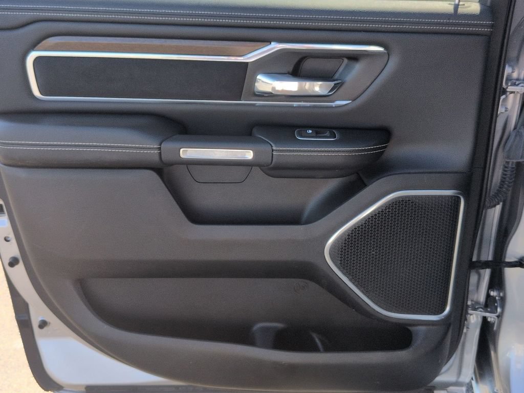 Used 2021 RAM 1500 Laramie AWD/4WD image 27