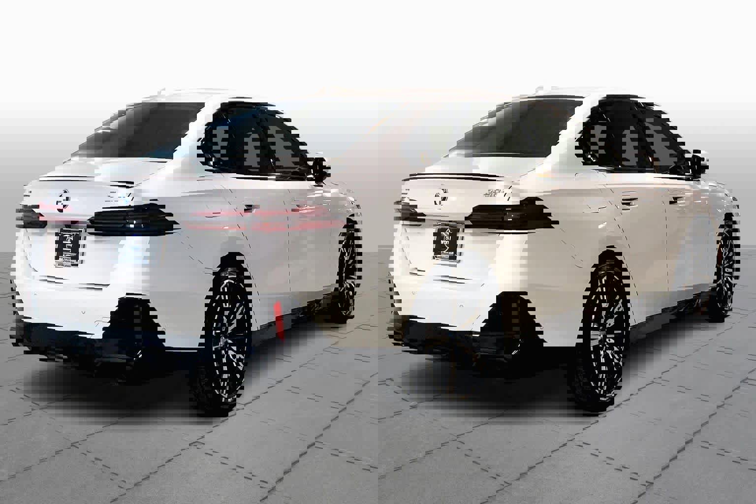 Certified 2024 BMW 540i xDrive w/ Premium Package image 12