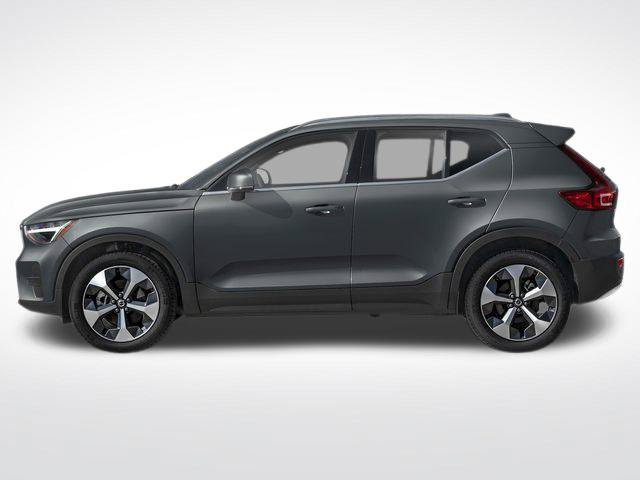 Used 2025 Volvo XC40 B5 Plus AWD/4WD image 25