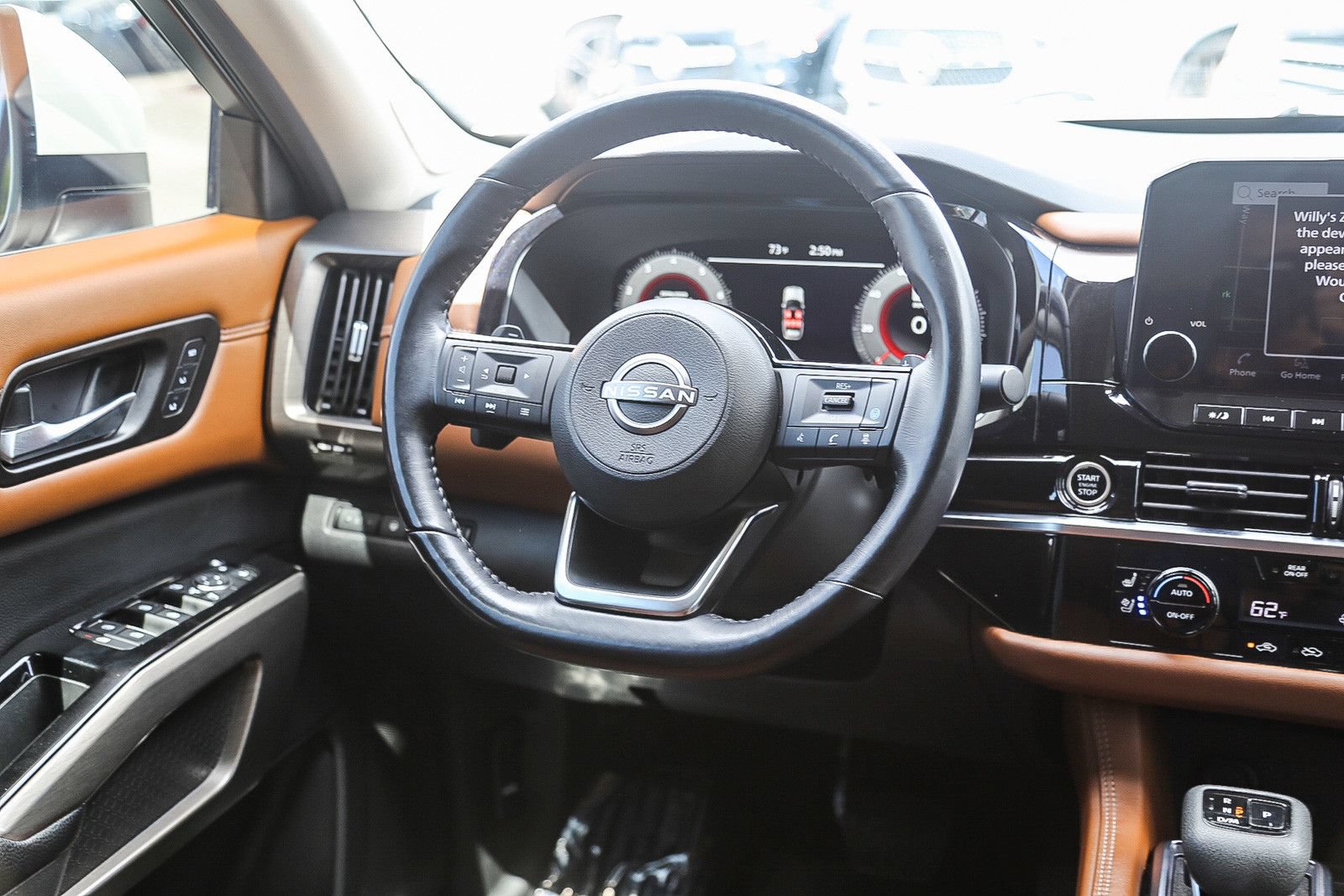 Used 2023 Nissan Pathfinder Platinum FWD image 13