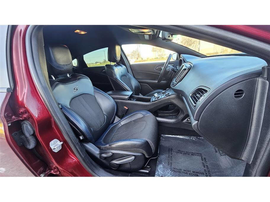 Used 2015 Chrysler 200 S w/ Navigation & Sound Group I image 12