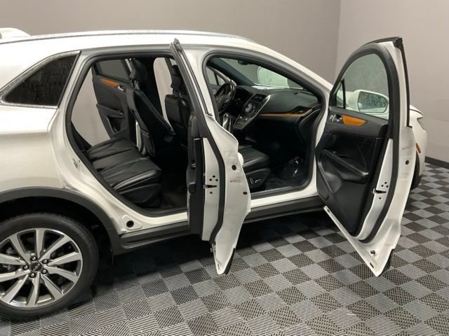 Used 2019 Lincoln MKC Reserve AWD/4WD image 21