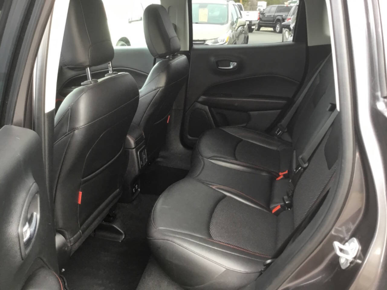 Used 2021 Jeep Compass Trailhawk image 8