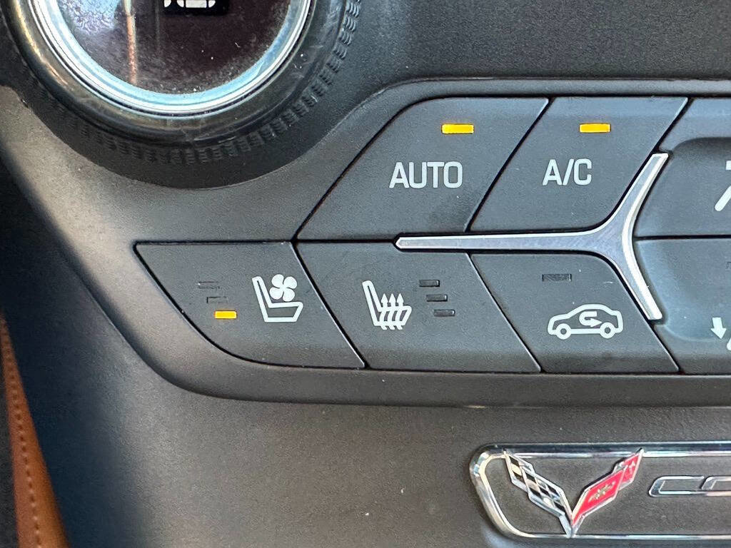 Used 2014 Chevrolet Corvette Stingray Convertible w/ 3LT Preferred Equipment Group image 21