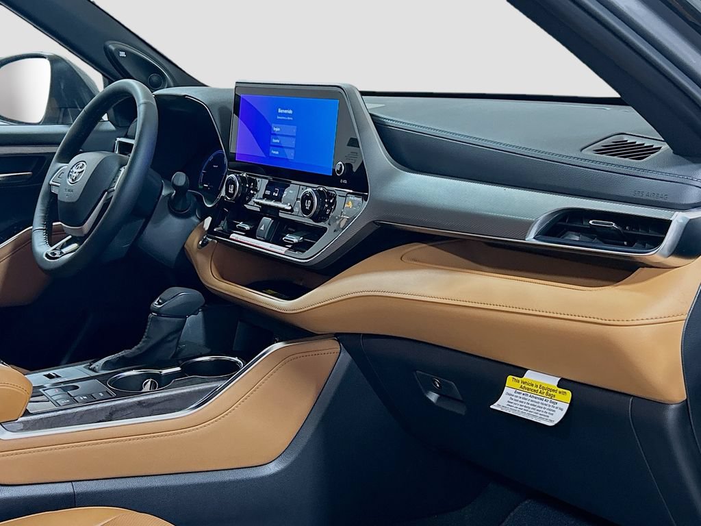 New 2026 Toyota Highlander Platinum AWD/4WD image 30