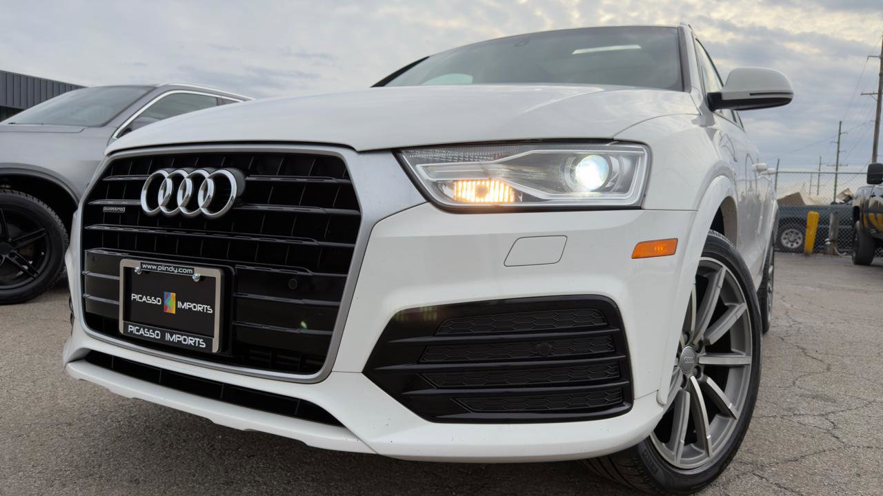 Used 2018 Audi Q3 2.0T Premium w/ Convenience Package AWD/4WD image 2