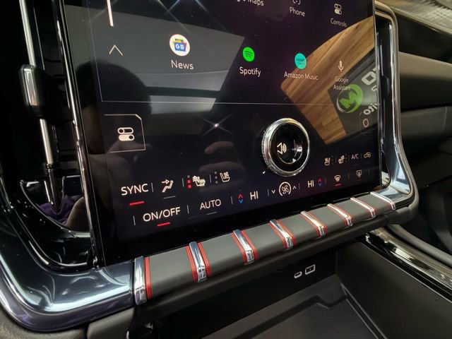 Used 2025 GMC Yukon AT4 image 24