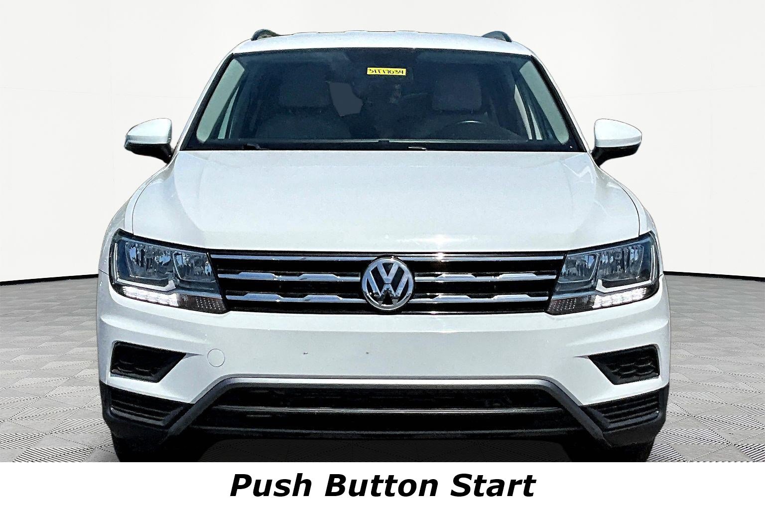 Used 2019 Volkswagen Tiguan SE w/ 3rd Row Seat Package AWD/4WD image 2