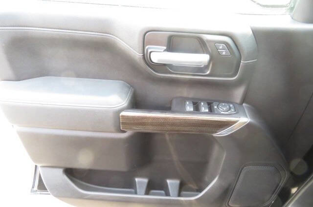 Used 2019 Chevrolet Silverado 1500 LT w/ All-Star Edition image 16