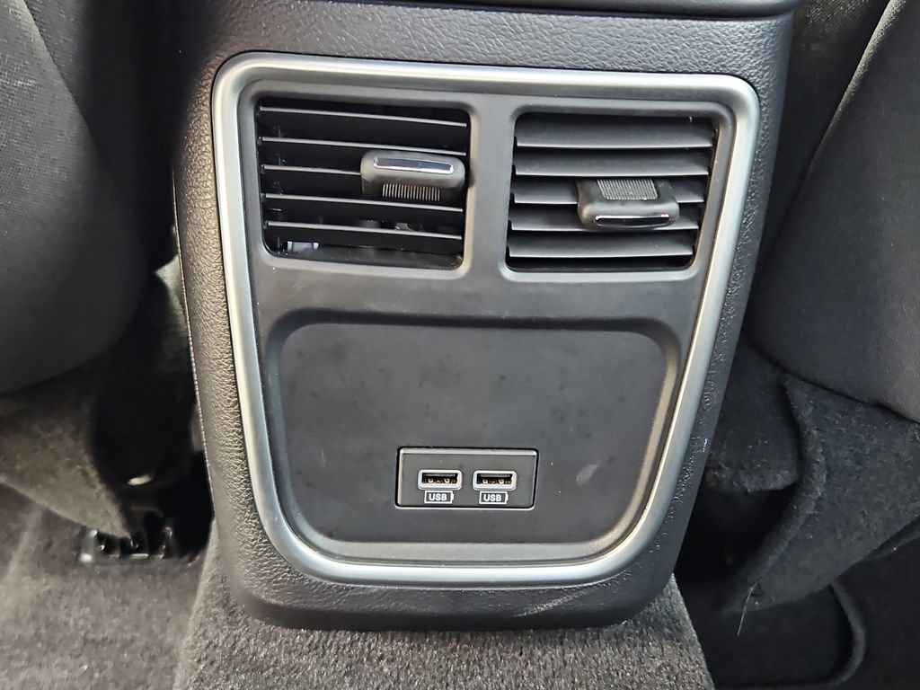 Used 2020 Dodge Charger SXT AWD/4WD image 26