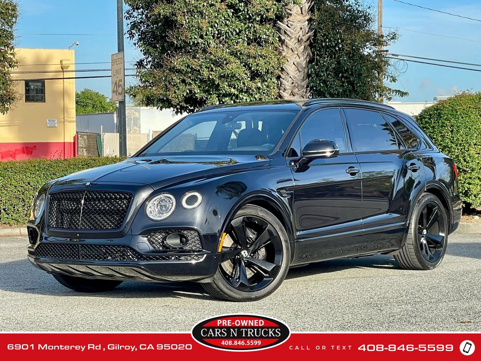 Used 2017 Bentley Bentayga image 49