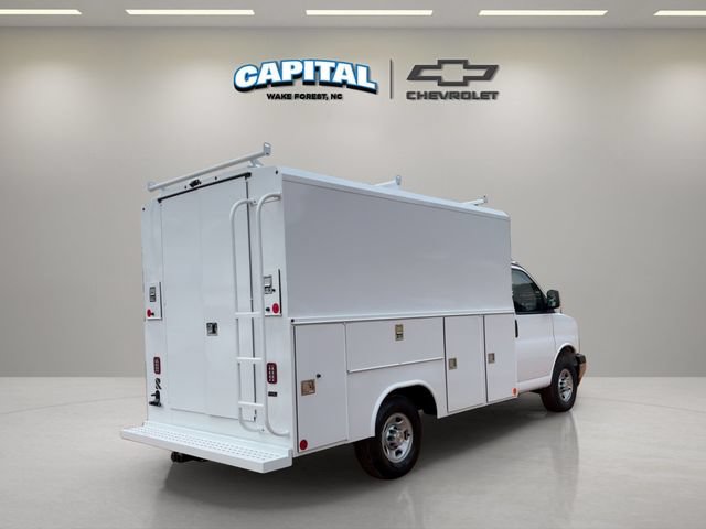 New 2025 Chevrolet Express 3500 w/ Power Convenience Package RWD image 5