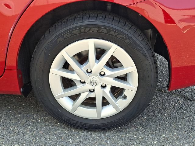 Used 2012 Toyota Prius V Two FWD image 11