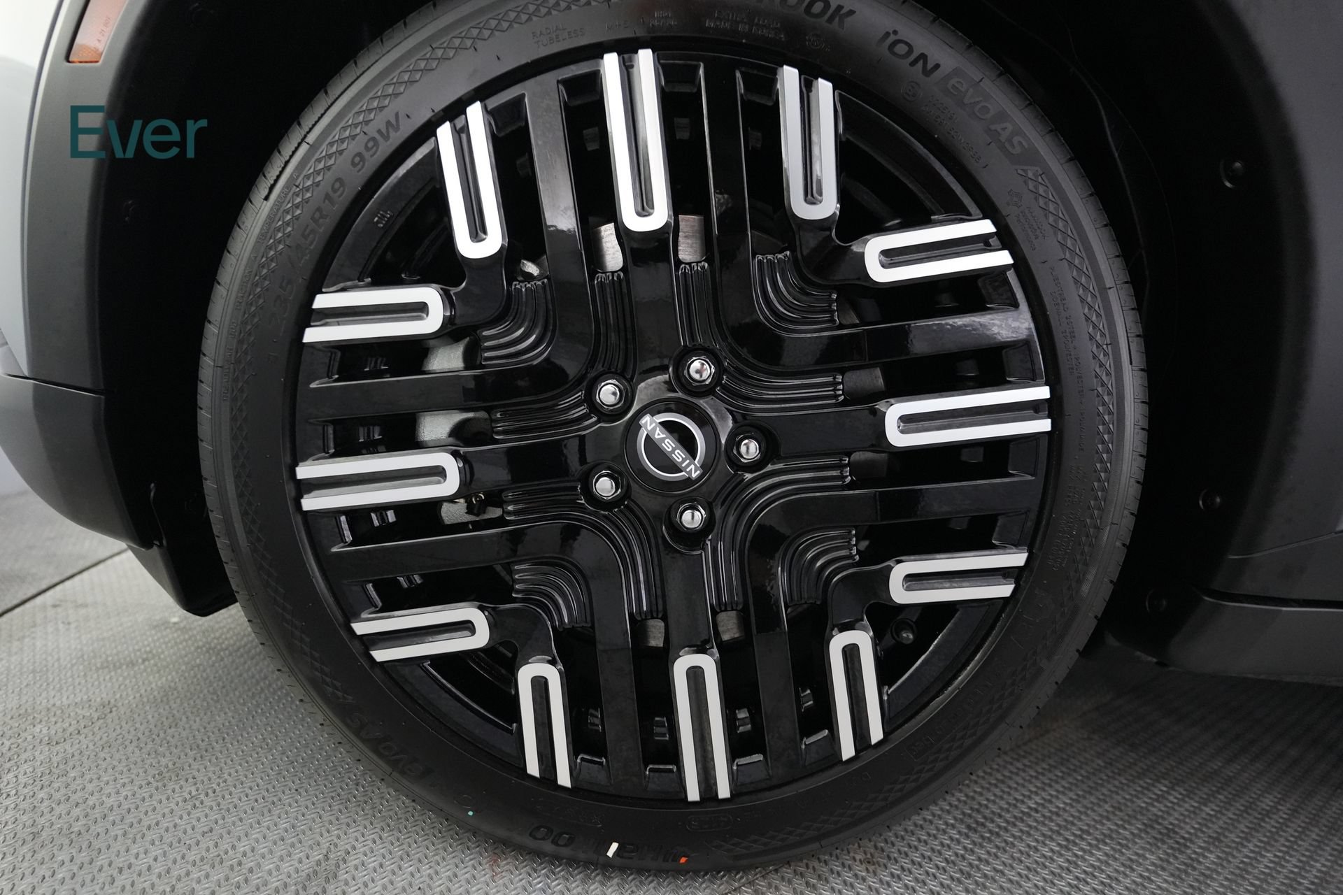 Used 2026 Nissan Leaf Platinum+ w/ Floor Mat Package (Platinum+) FWD image 19