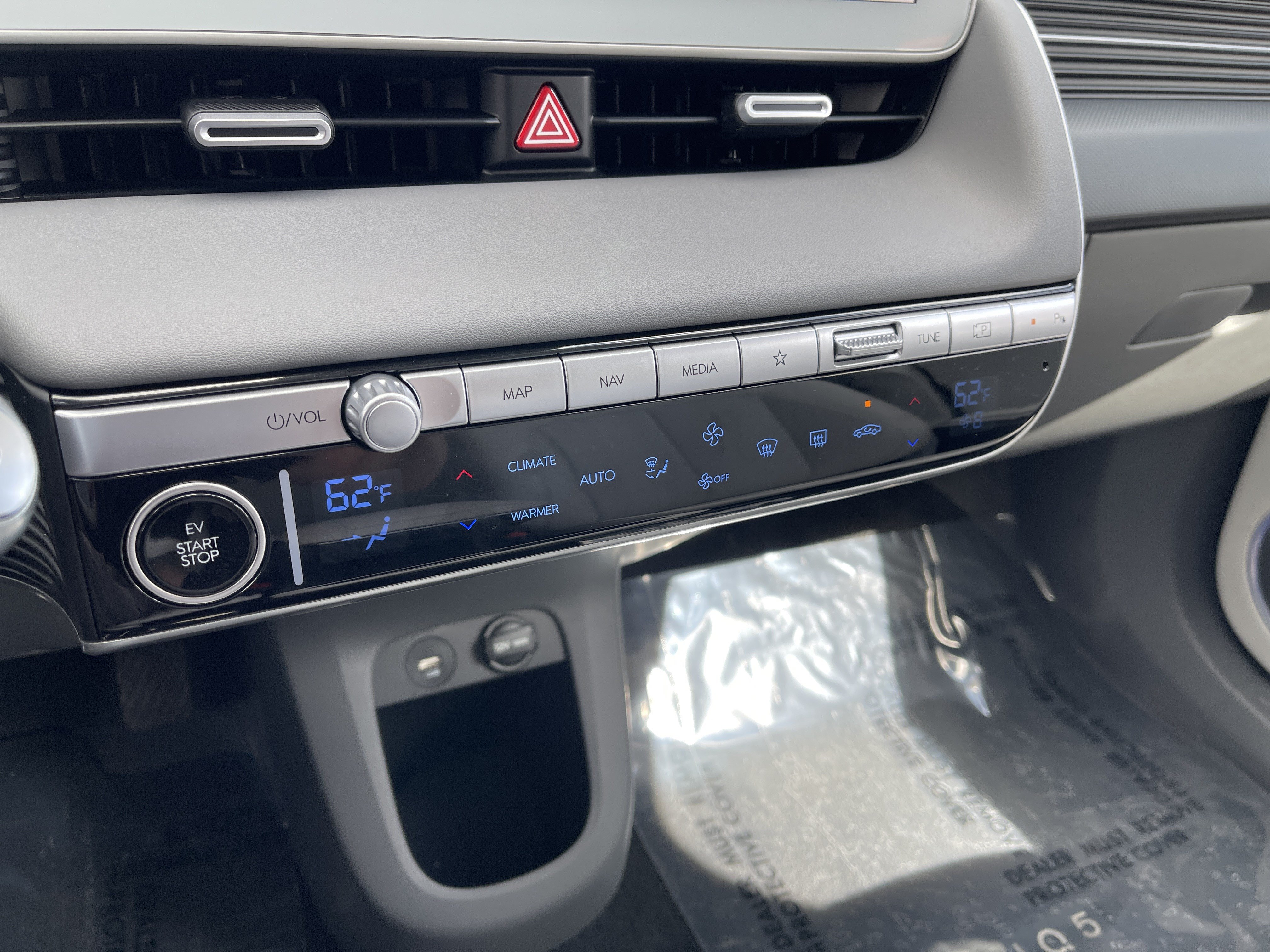 Certified 2023 Hyundai Ioniq 5 Limited AWD/4WD image 25