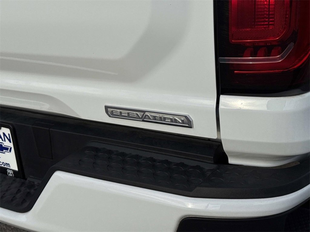 Used 2024 GMC Canyon Elevation image 5