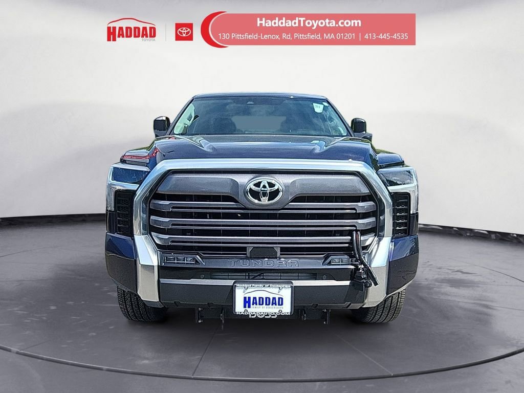 Used 2023 Toyota Tundra Limited w/ Power Package AWD/4WD image 9