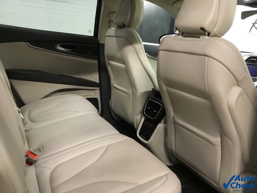 Used 2020 Lincoln Nautilus Reserve image 30