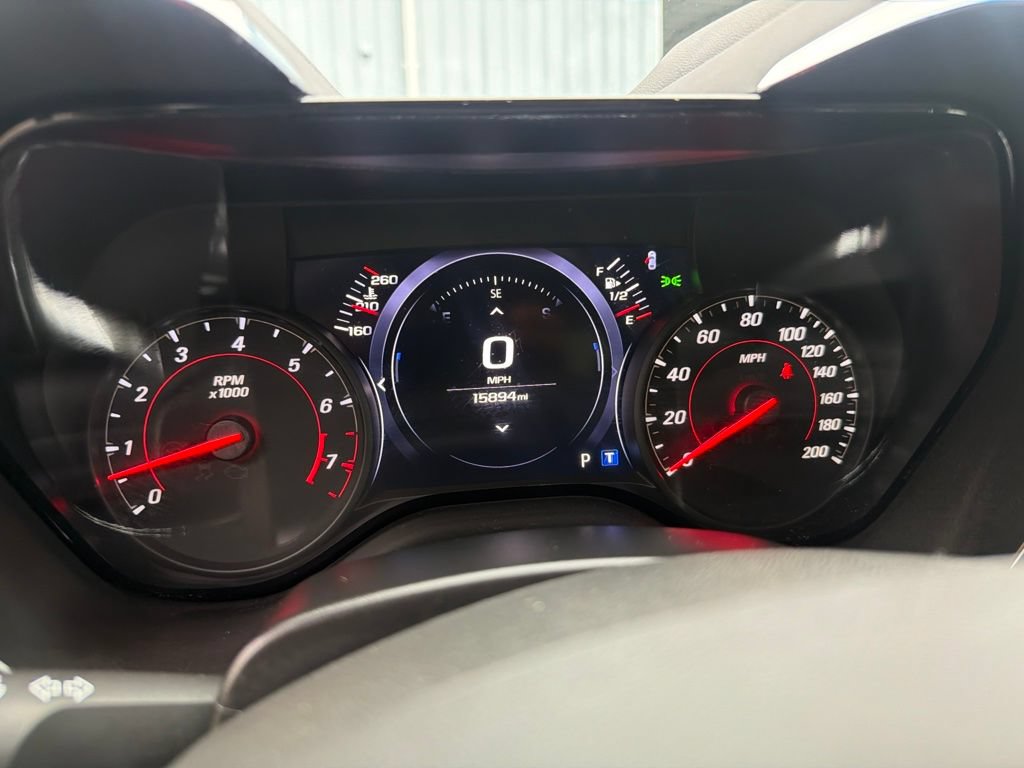 Used 2020 Chevrolet Camaro SS RWD image 9