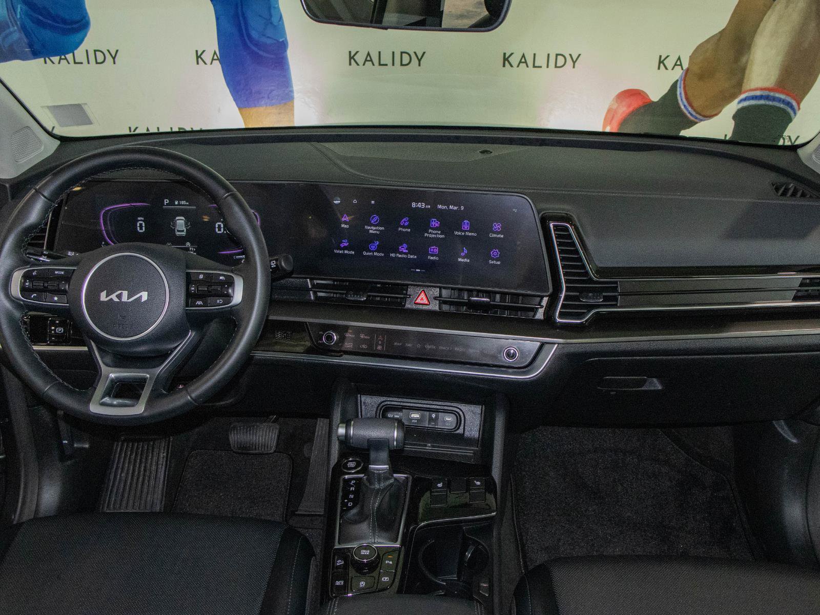 Used 2024 Kia Sportage EX image 3