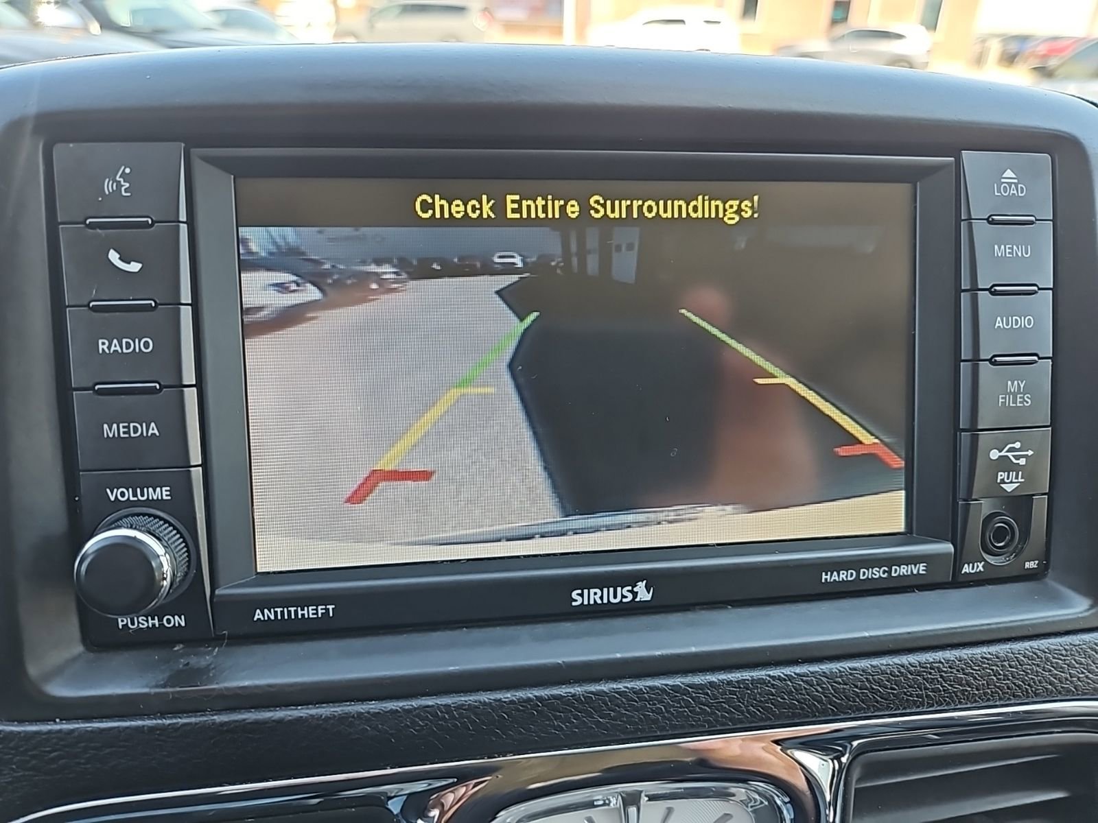 Used 2016 Chrysler Town & Country Touring FWD image 30