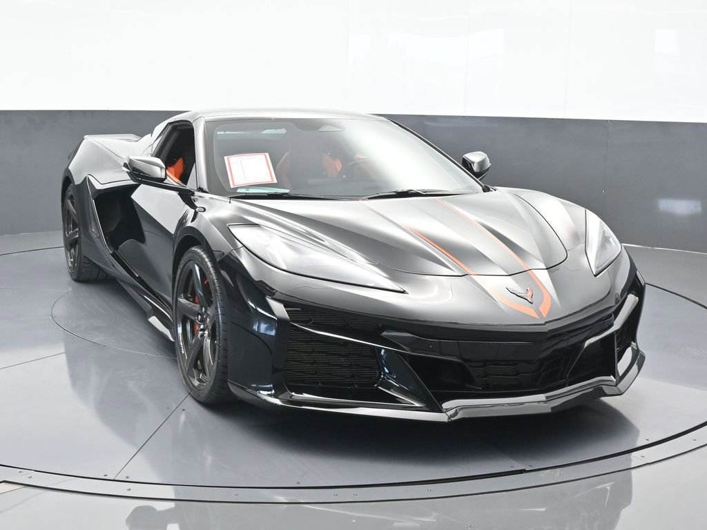 Used 2025 Chevrolet Corvette Z06 image 9