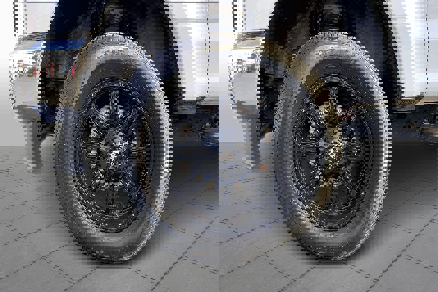 Used 2022 Ford F250 XL w/ Power Equipment Group image 11