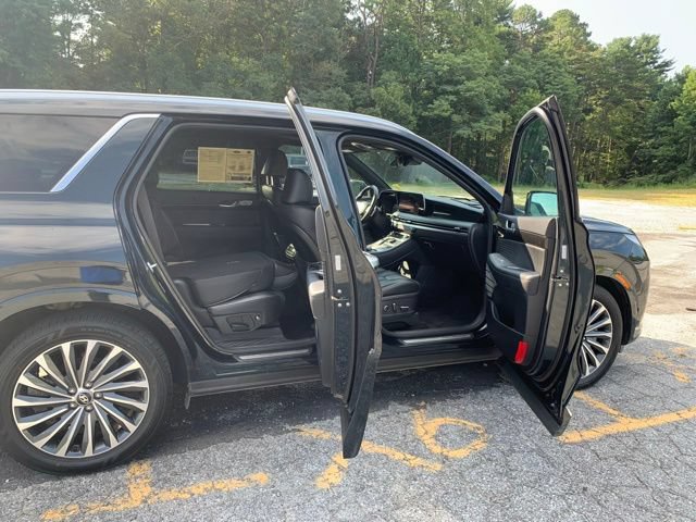 Used 2024 Hyundai Palisade Calligraphy AWD/4WD image 11