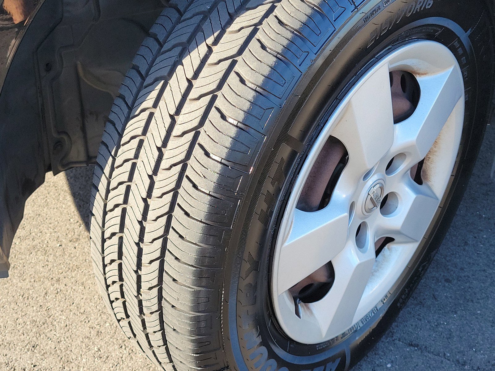 Used 2013 Nissan Rogue S FWD image 11