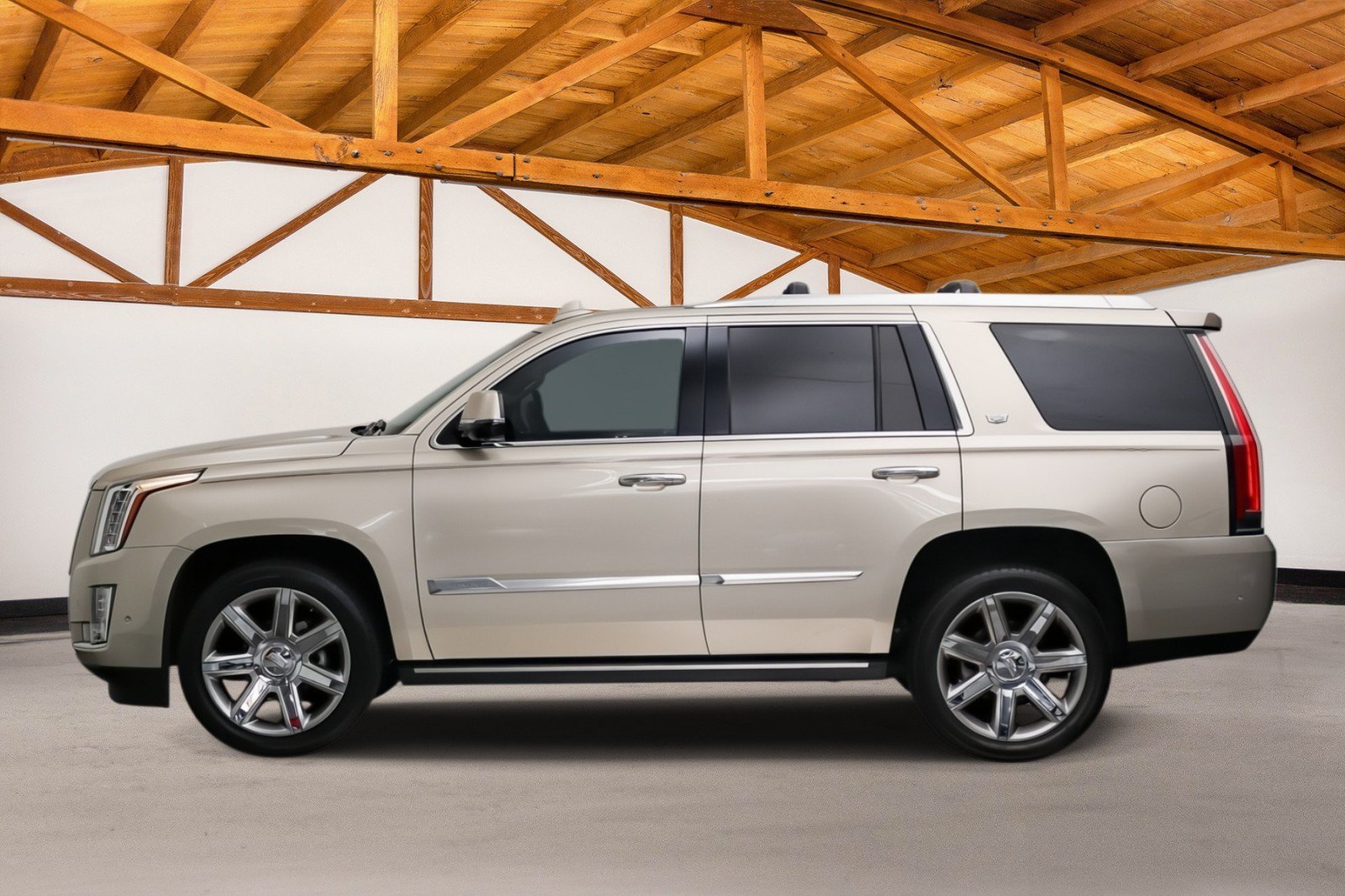 Used 2017 Cadillac Escalade Premium Luxury AWD/4WD image 2