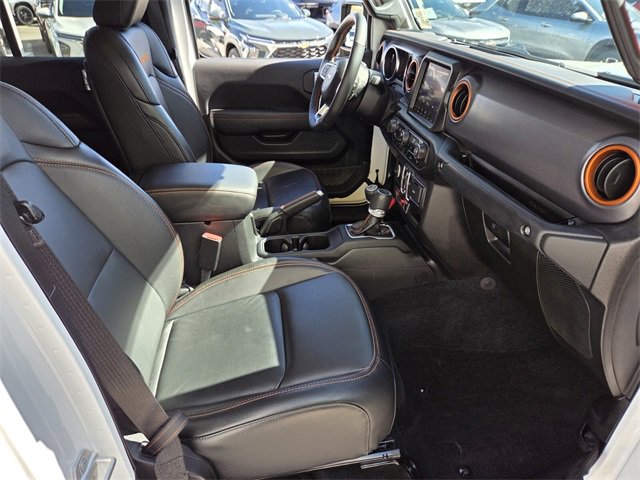 Used 2023 Jeep Gladiator Mojave w/ Cold Weather Group image 15