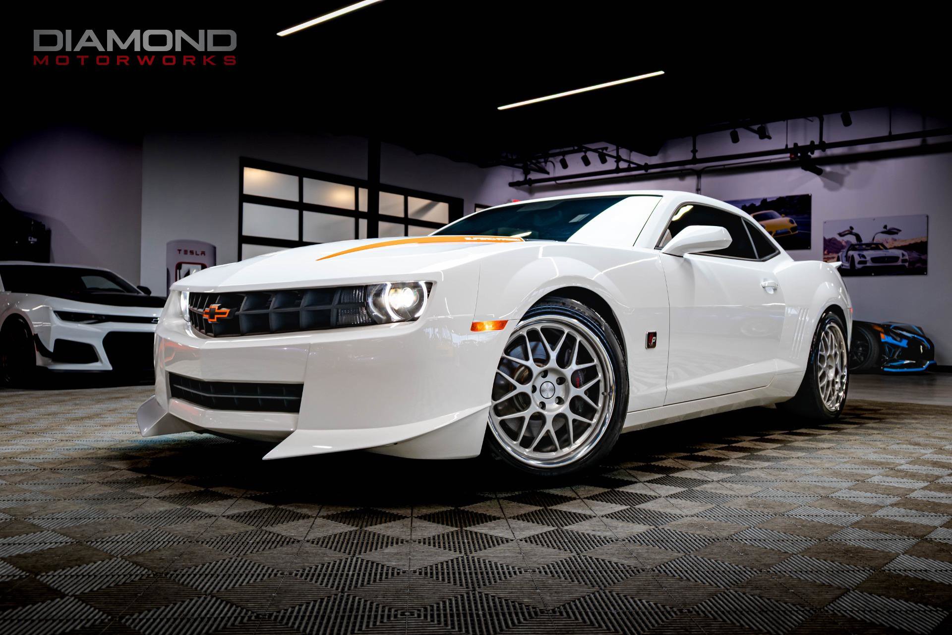 Used 2010 Chevrolet Camaro SS w/ LPO, Ground Effects Package RWD image 1