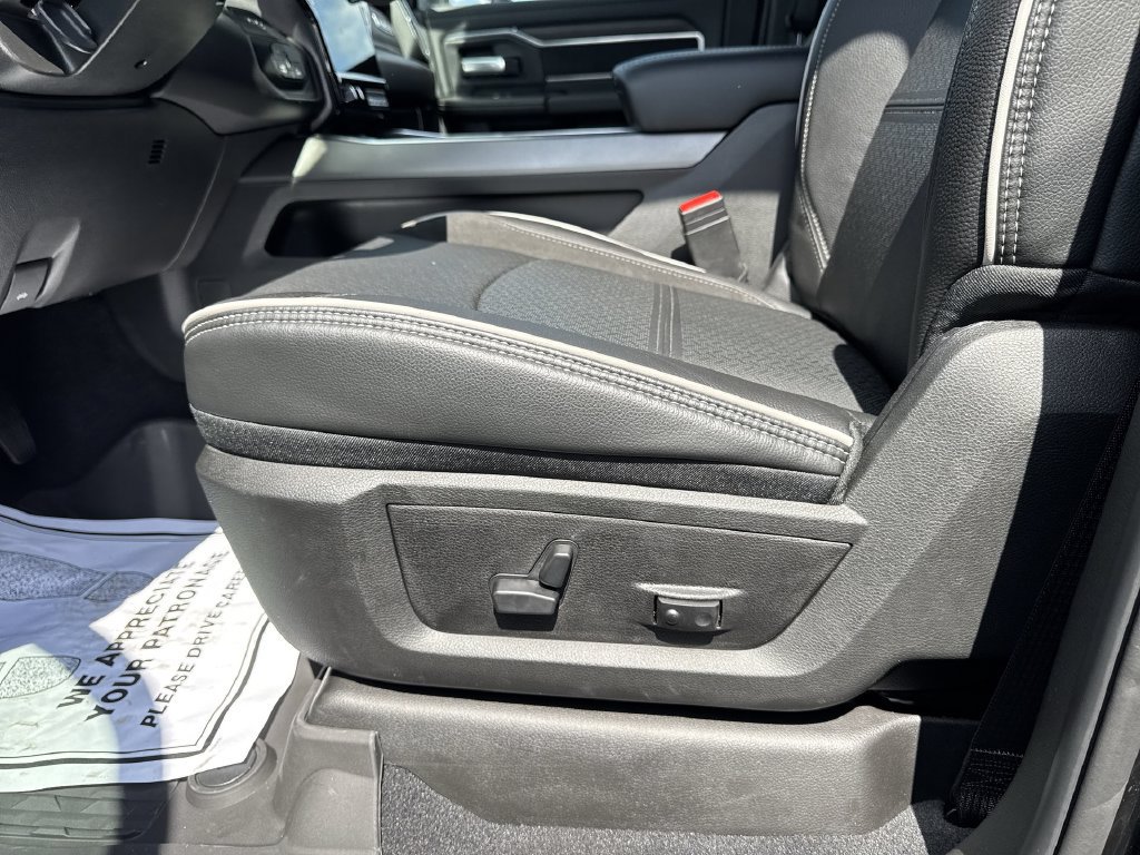 New 2026 RAM 3500 Laramie AWD/4WD image 12