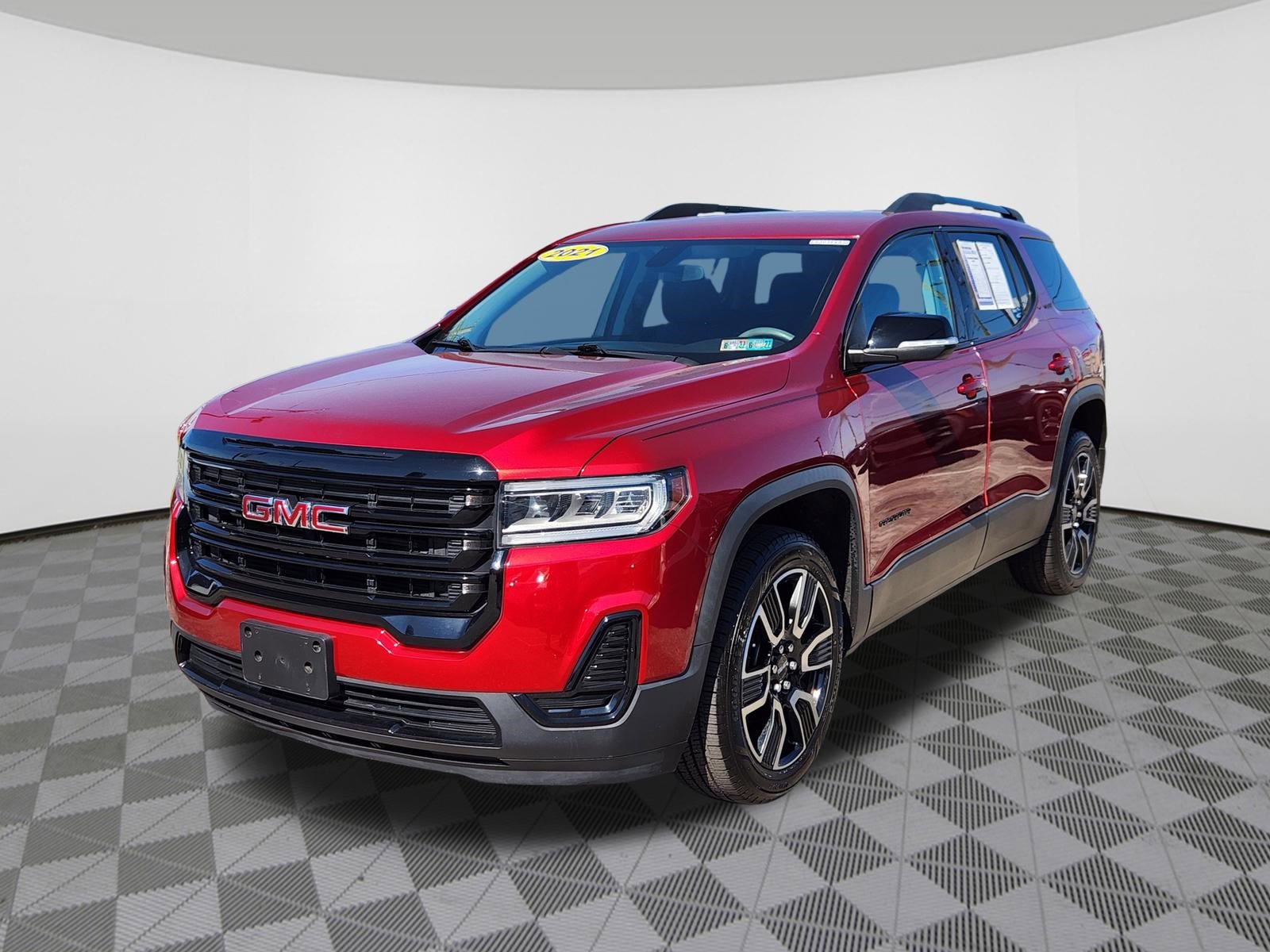 Used 2021 GMC Acadia SLE w/ Driver Convenience Package FWD image 2