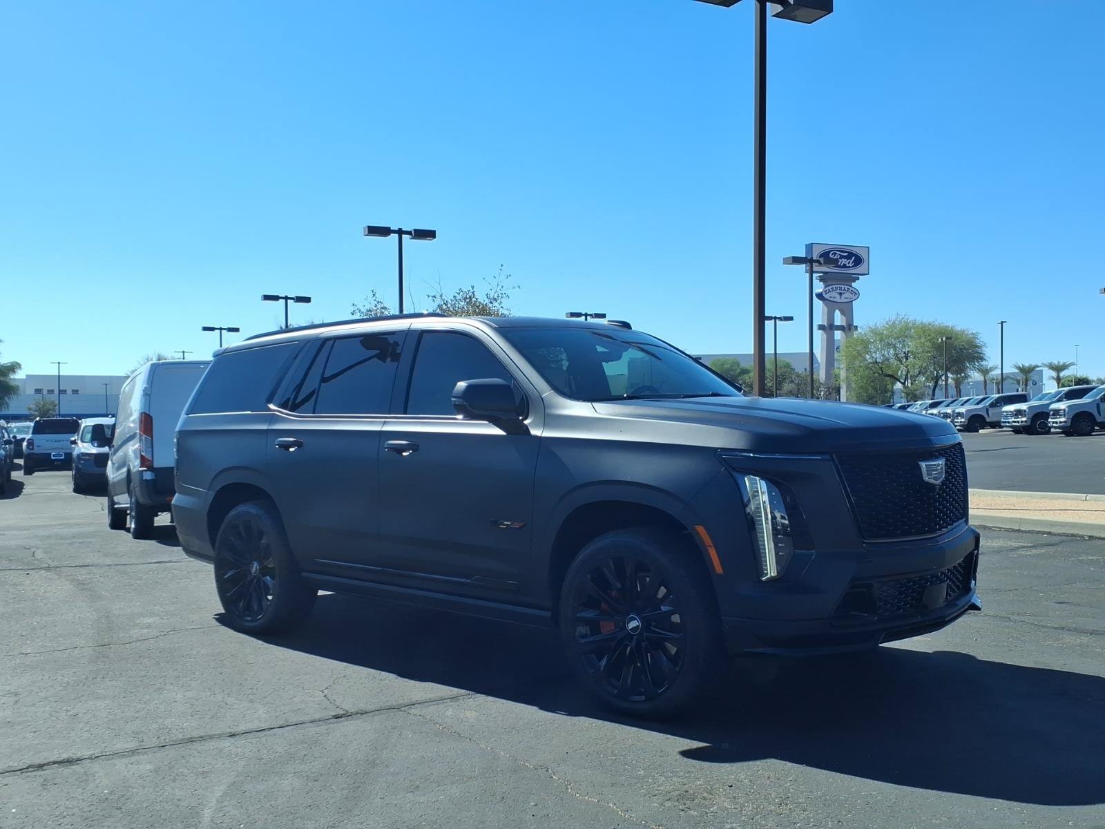 Used 2025 Cadillac Escalade V w/ LPO, ONYX Package AWD/4WD image 8