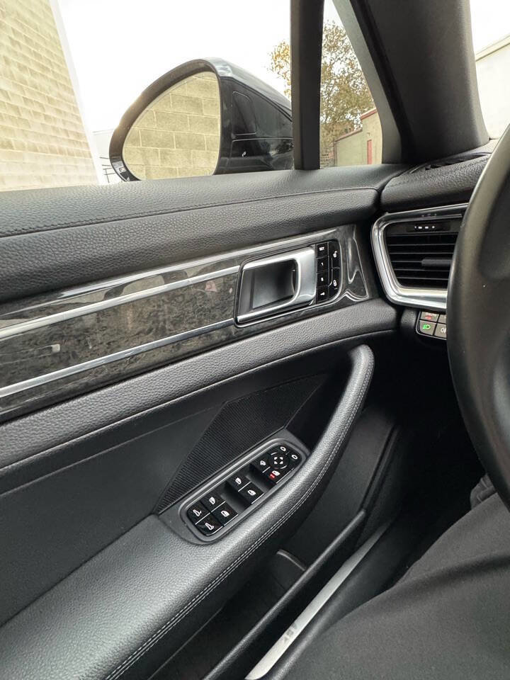 Used 2017 Porsche Panamera 4S image 16