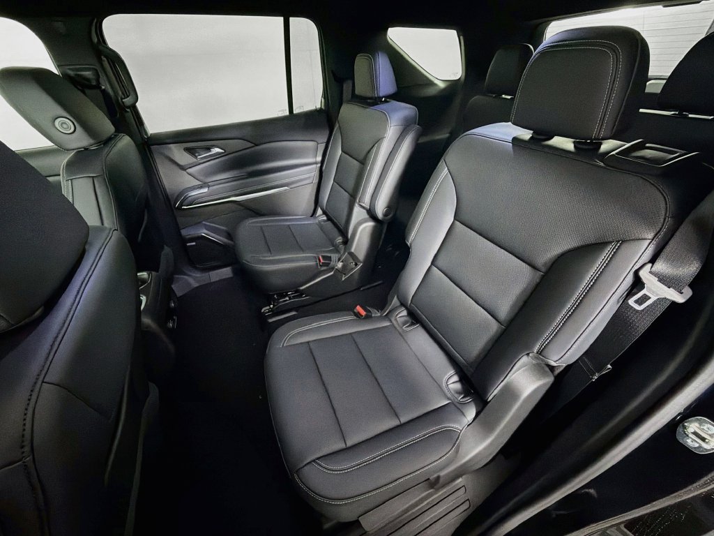 New 2027 Chevrolet Traverse LT w/ Enhanced Driving Package FWD image 25