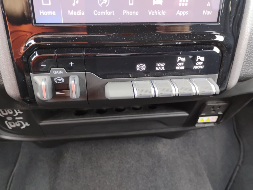 New 2026 RAM 2500 Tradesman AWD/4WD image 26