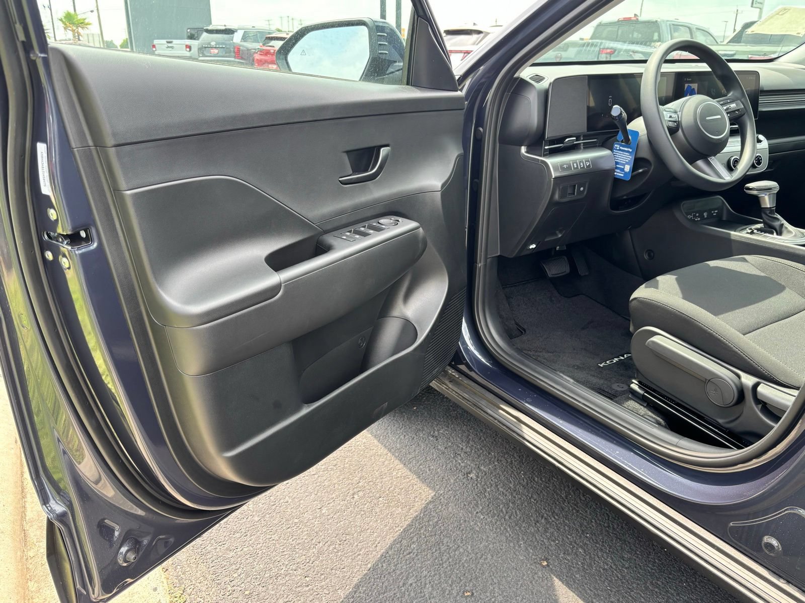 New 2026 Hyundai Kona SE FWD image 13