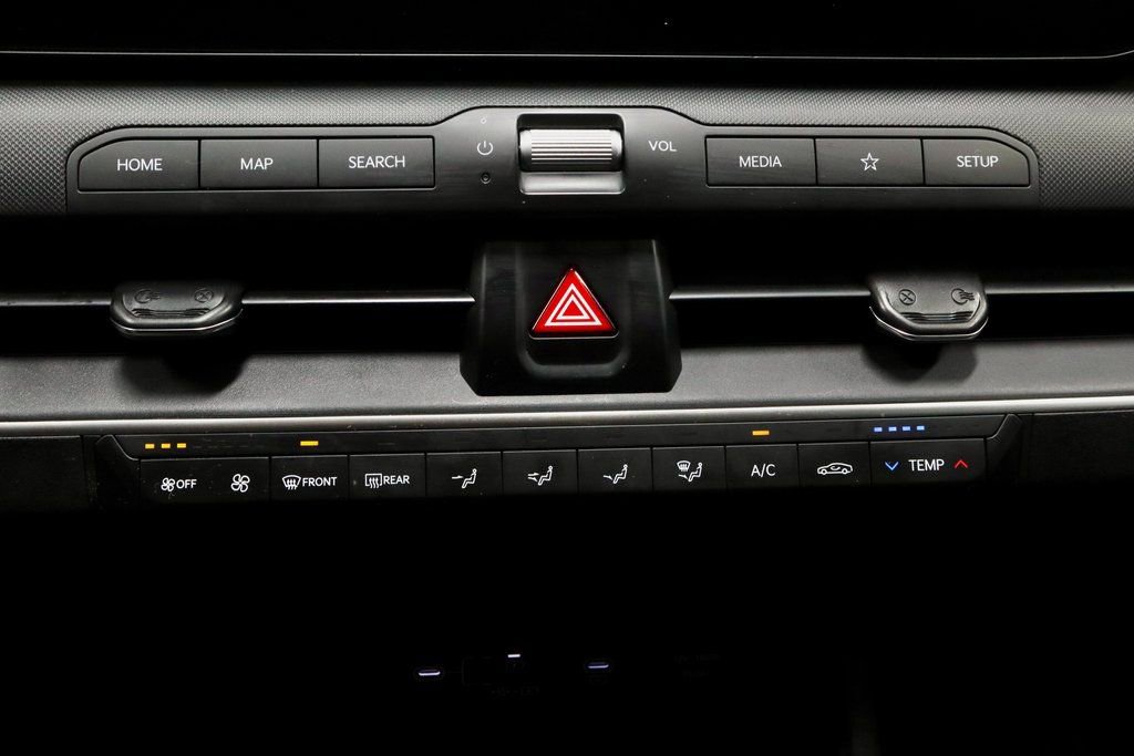 Used 2025 Kia K4 LXS image 29