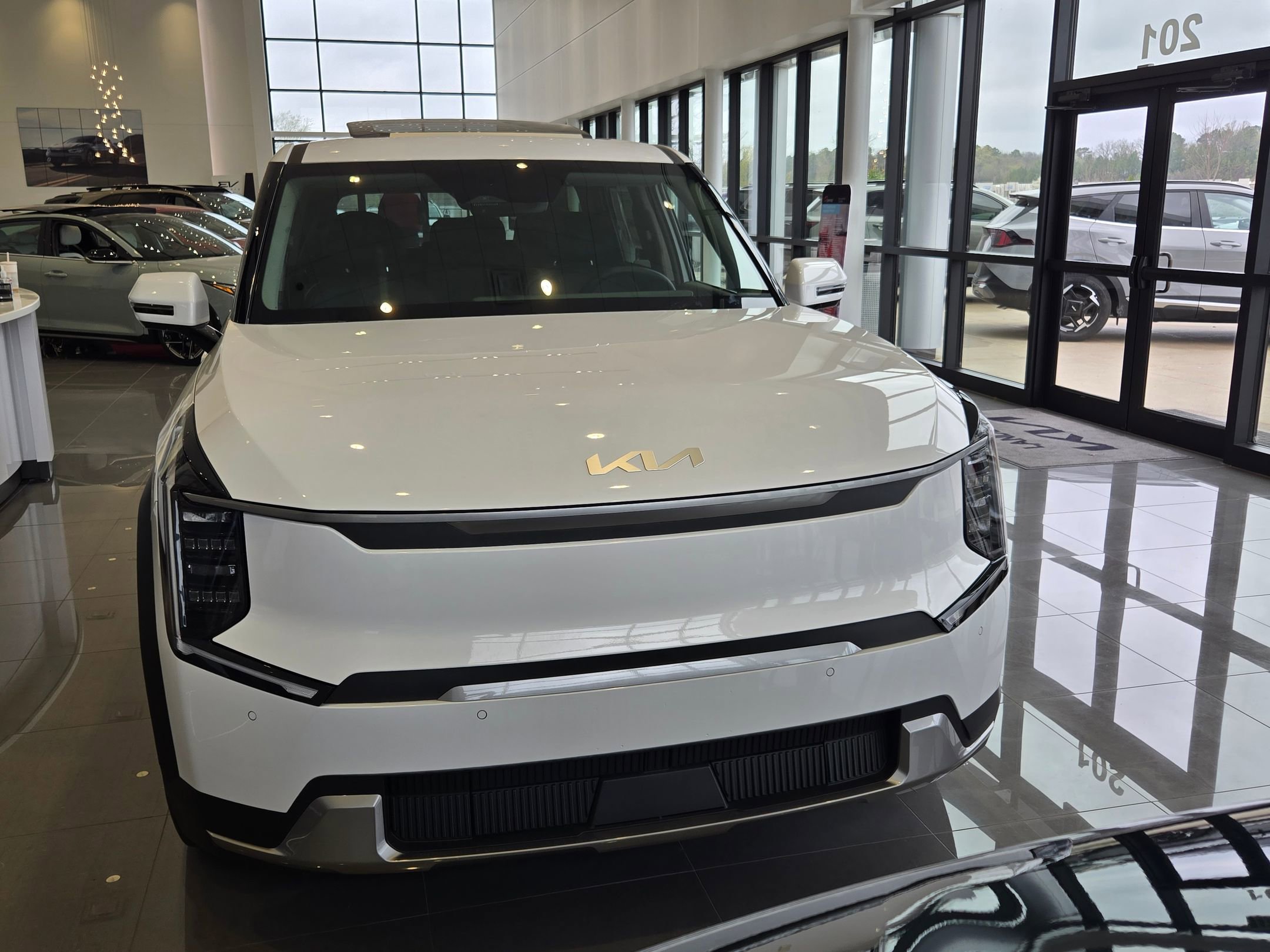 New 2026 Kia EV9 Light RWD image 2