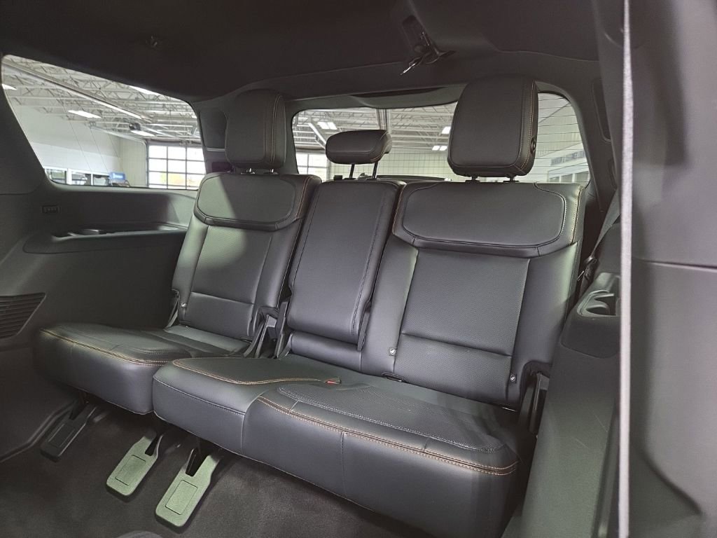Used 2025 Ford Expedition Tremor AWD/4WD image 39