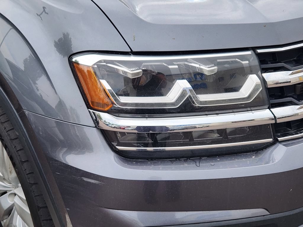 Used 2018 Volkswagen Atlas SEL Premium AWD/4WD image 5